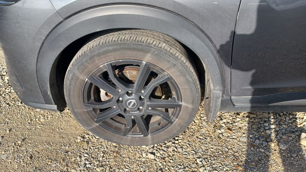 Used 2023 Nissan Kicks SR SUV