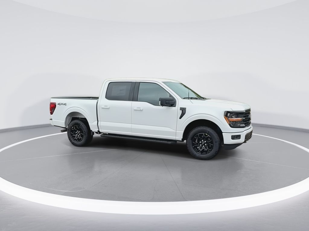 2025 Ford F-150 XLT photo 2