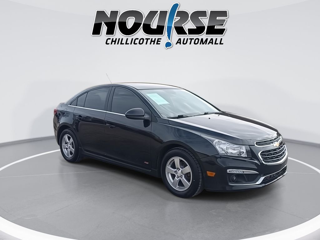 2016 Chevrolet Cruze photo 2
