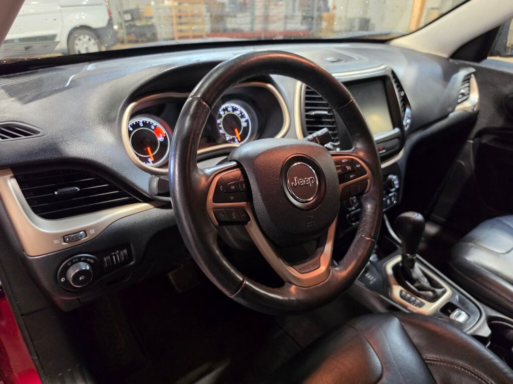 Used 2016 Jeep Cherokee Limited SUV