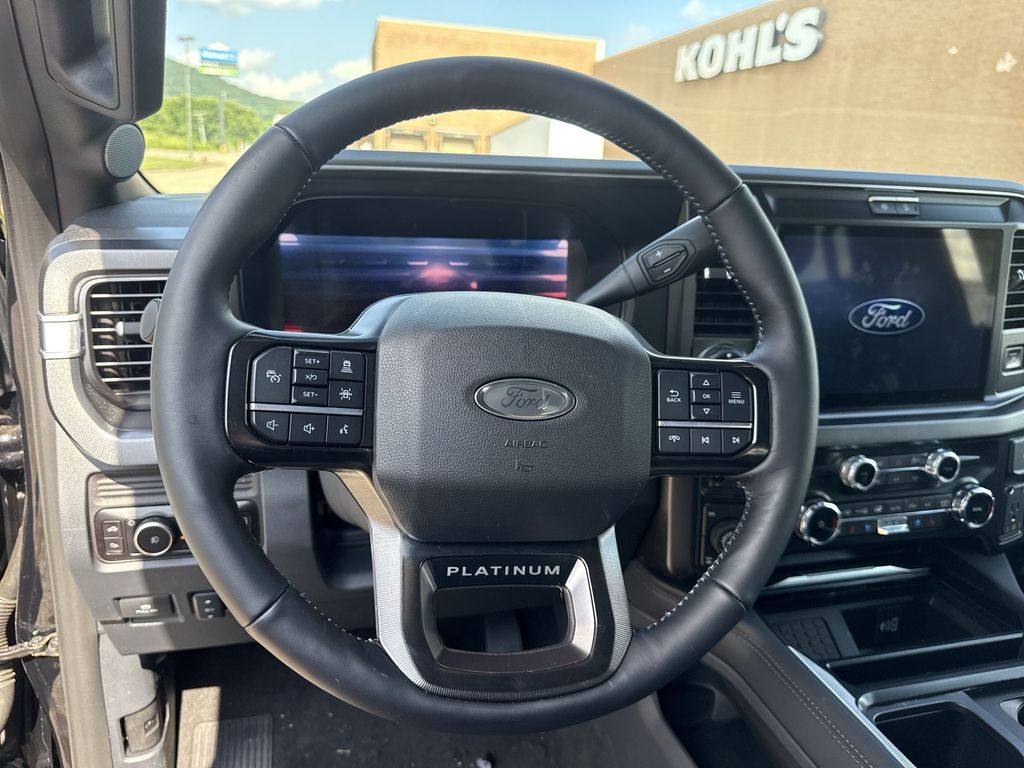 2026 Ford F-350 Super Duty Platinum - Photo 11