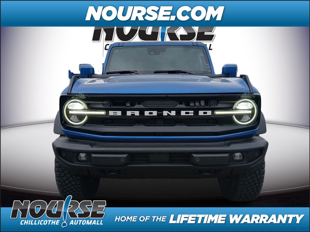 2024 Ford Bronco Outer Banks photo 2