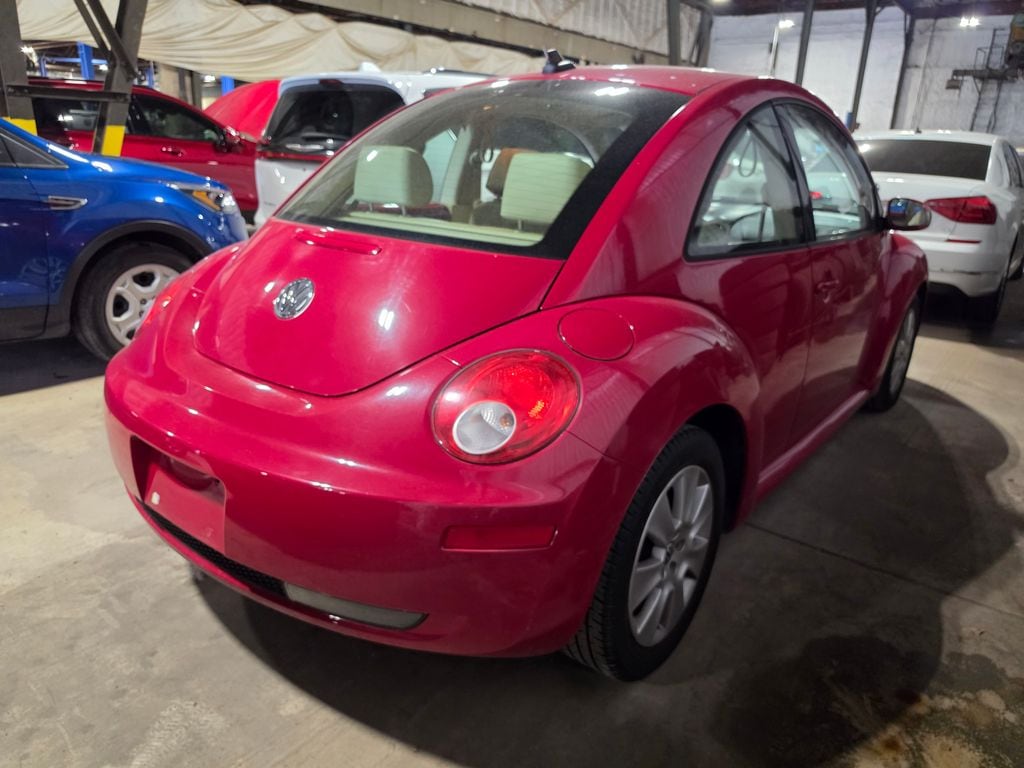 Used 2009 Volkswagen New Beetle Base with VIN 3VWPG31C39M505333 for sale in Chillicothe, OH