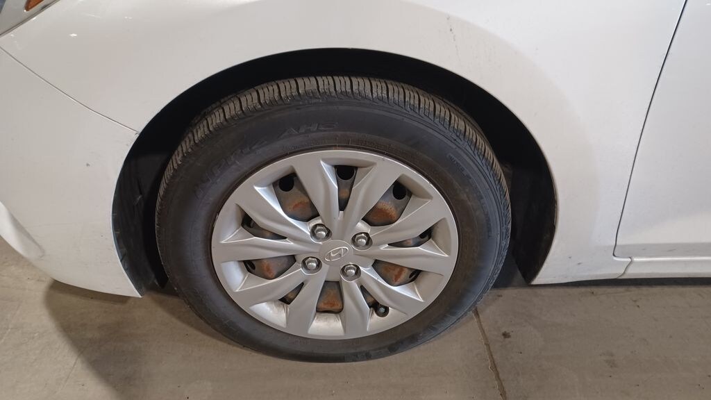 Used 2021 Hyundai Accent SE Sedan