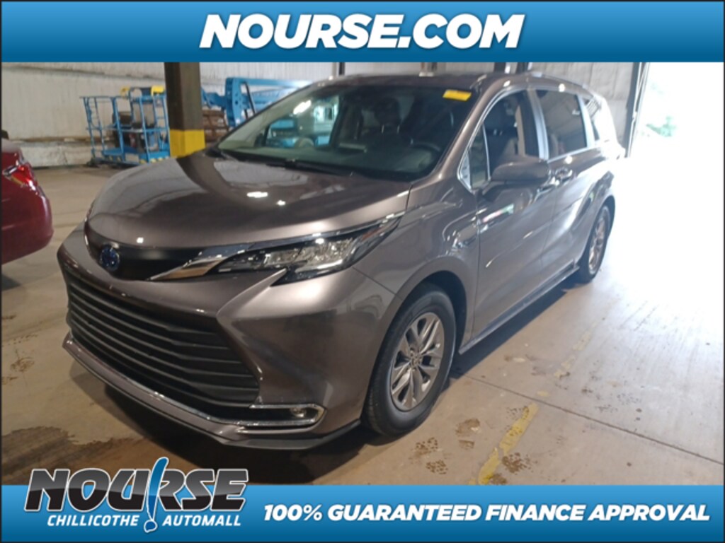 Used 2022 Toyota Sienna For Sale at Nourse Chillicothe Automall VIN