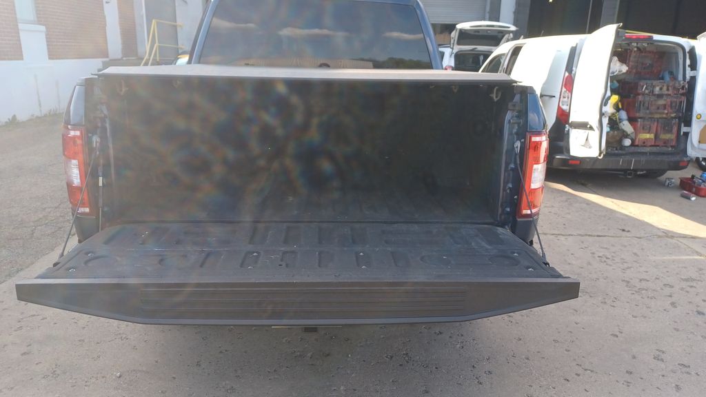 2020 Ford F-150 XLT photo 4