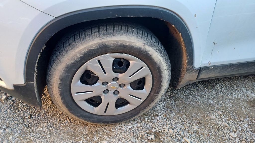 Used 2018 Chevrolet Trax LS SUV