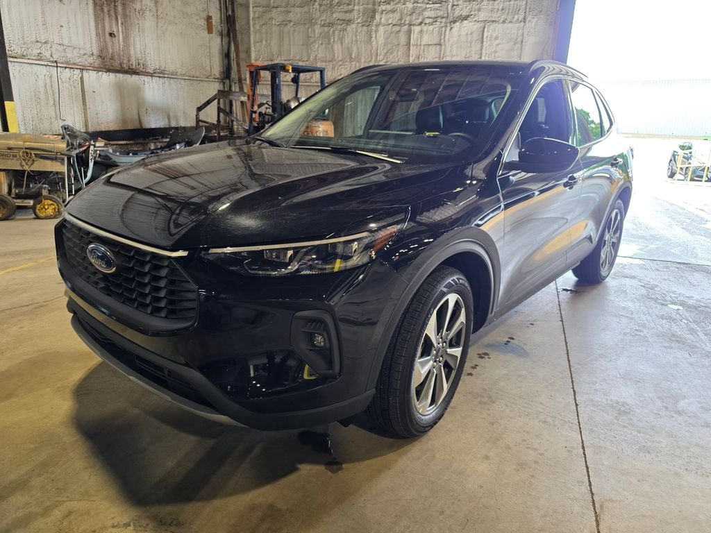 Used 2025 Ford Escape Platinum SUV