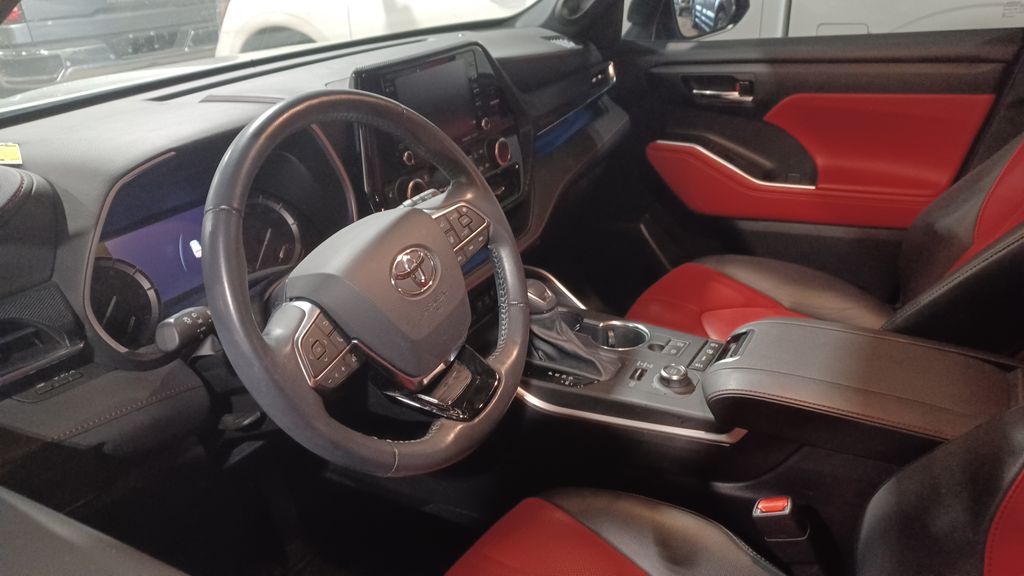 2021 Toyota Highlander XSE photo 4