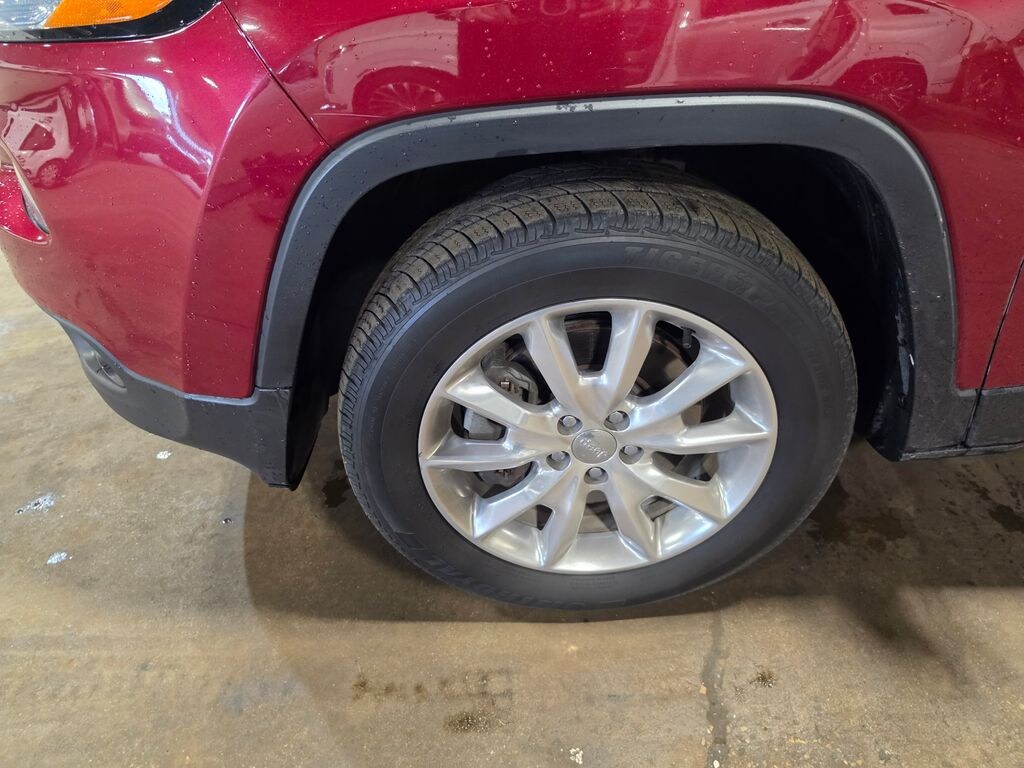 Used 2016 Jeep Cherokee Limited SUV