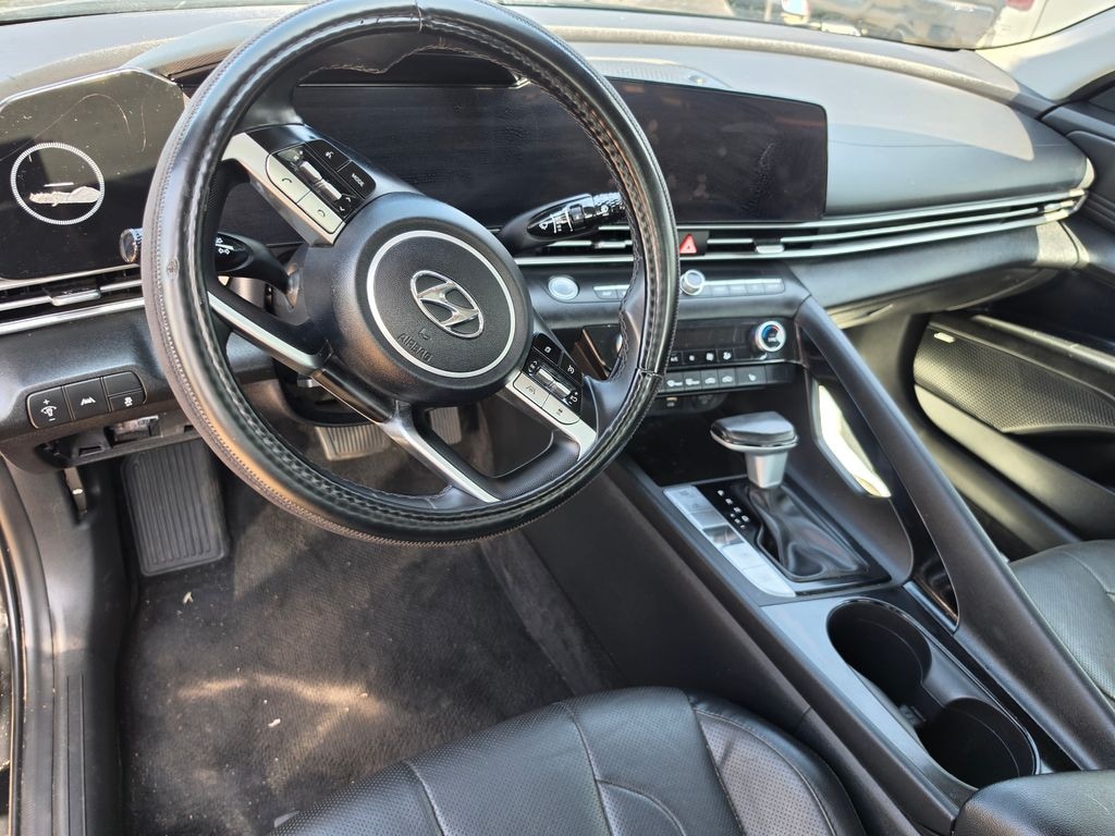 Used 2023 Hyundai Elantra Limited Sedan