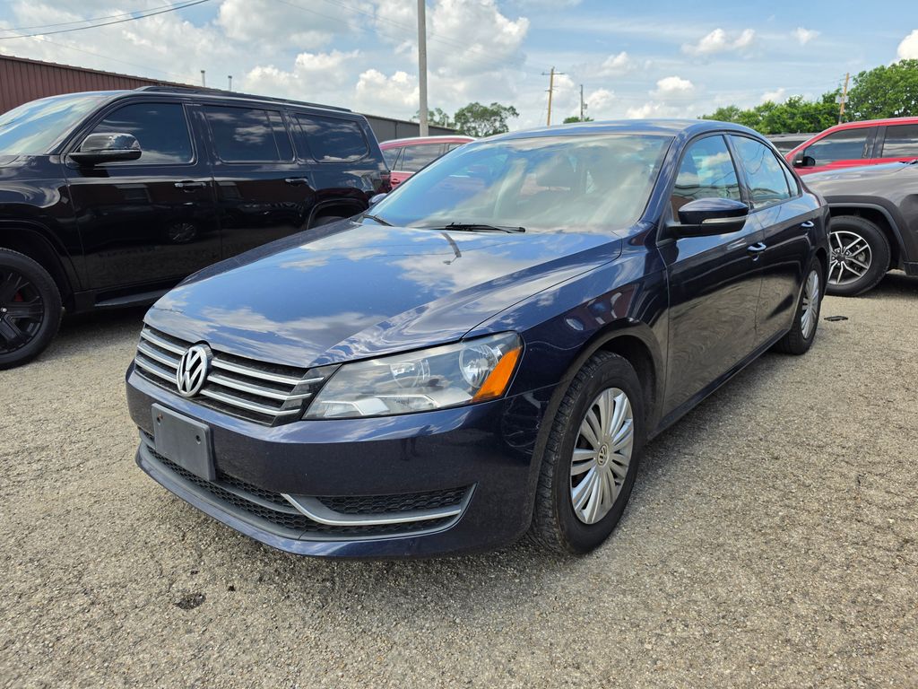 2015 Volkswagen Passat 1.8T S DSG PZEV's photo