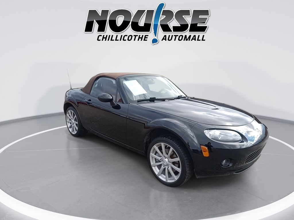 Used 2008 Mazda MX-5 Miata Grand Touring with VIN JM1NC25F380143221 for sale in Chillicothe, OH