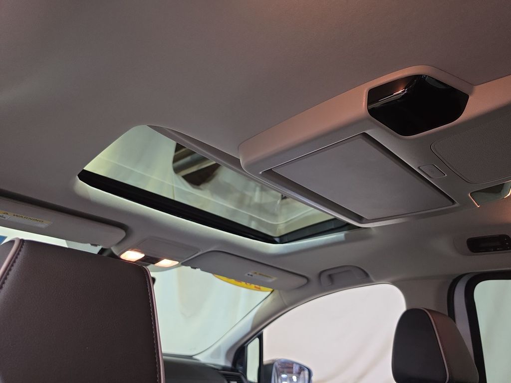 2025 Honda Odyssey Touring - Photo 16