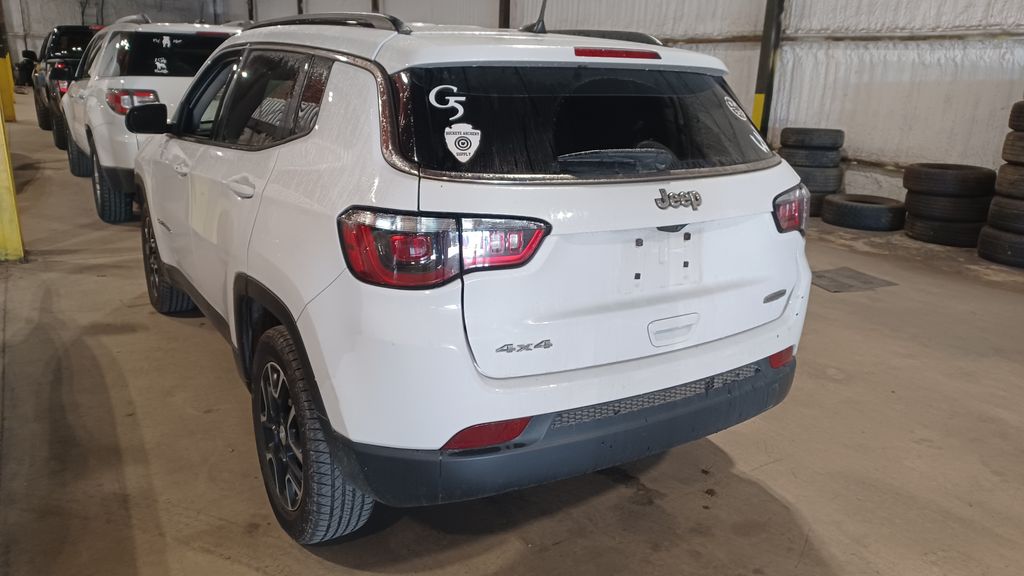 2022 Jeep Compass North Edition Latitude photo 3