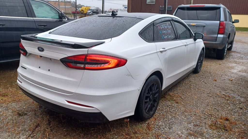 2020 Ford Fusion S photo 2