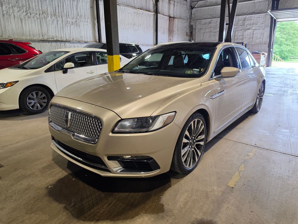2017 Lincoln Continental Reserve FWD's photo
