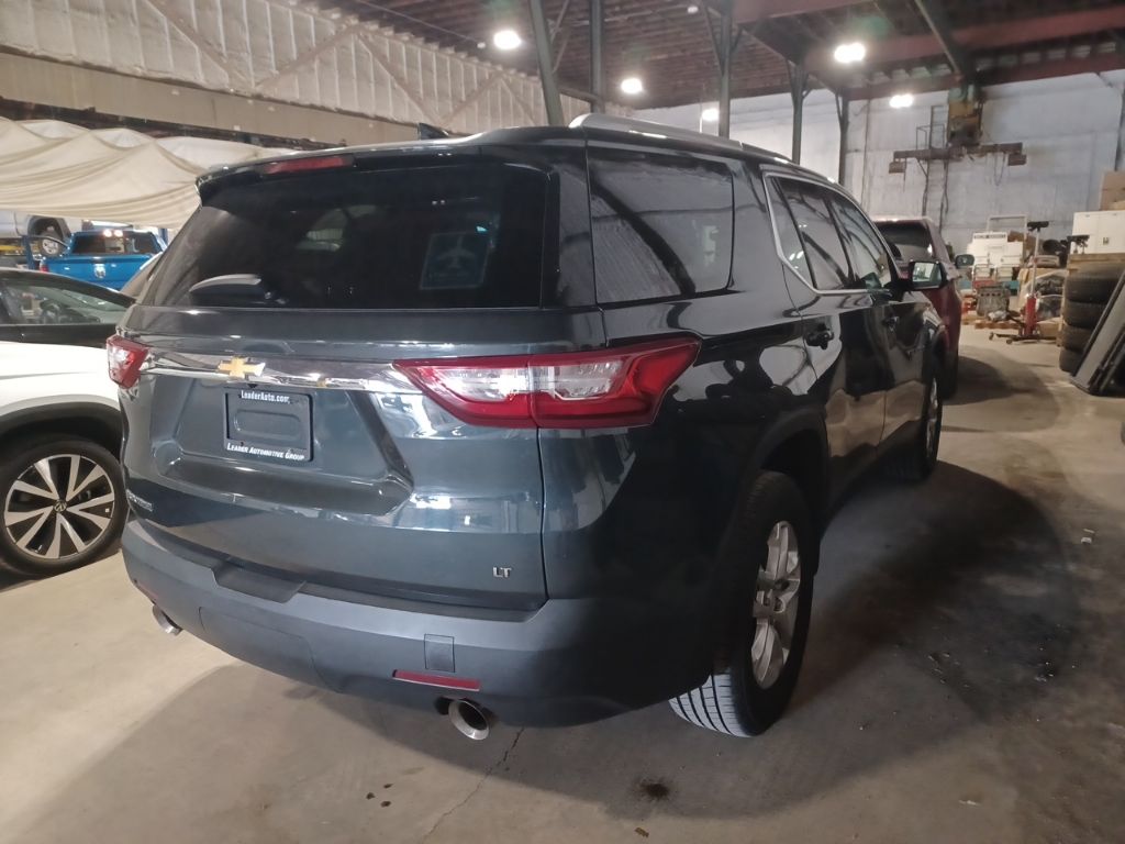 2018 Chevrolet Traverse photo 2
