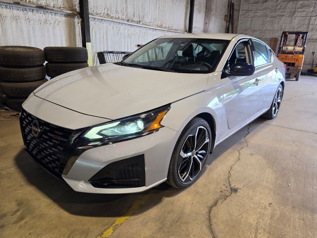 Used 2025 Nissan Altima 2.5 SR Sedan