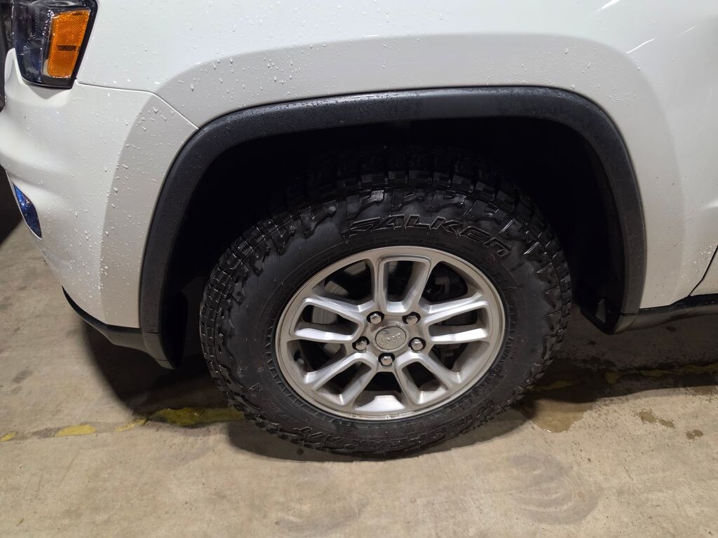 Used 2019 Jeep Grand Cherokee Laredo E SUV