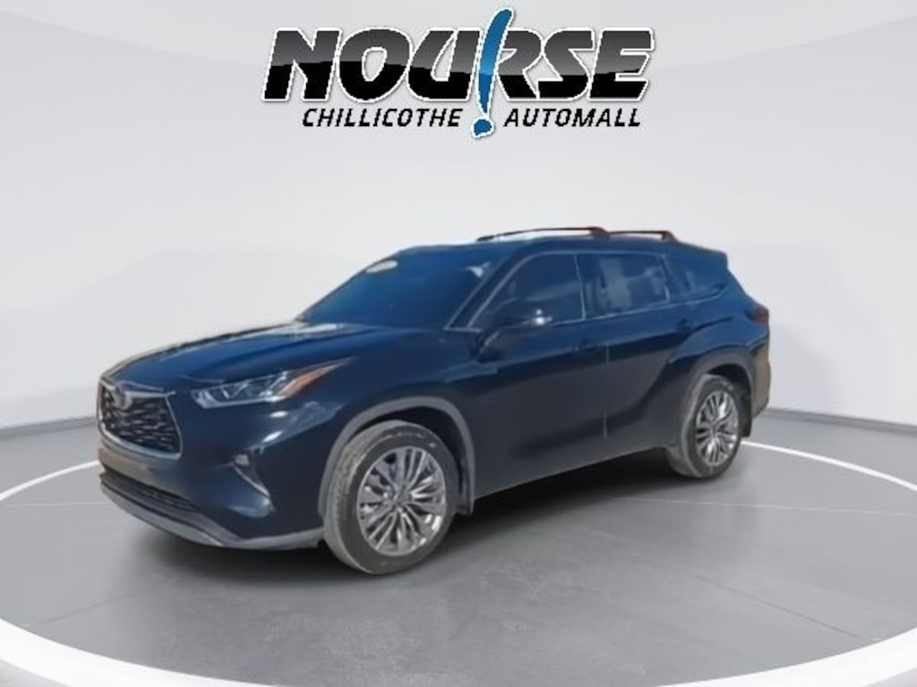 Used 2024 Toyota Highlander Platinum SUV