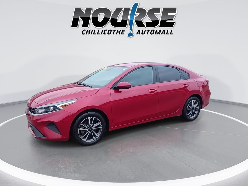 2023 Kia Forte LXS photo 4