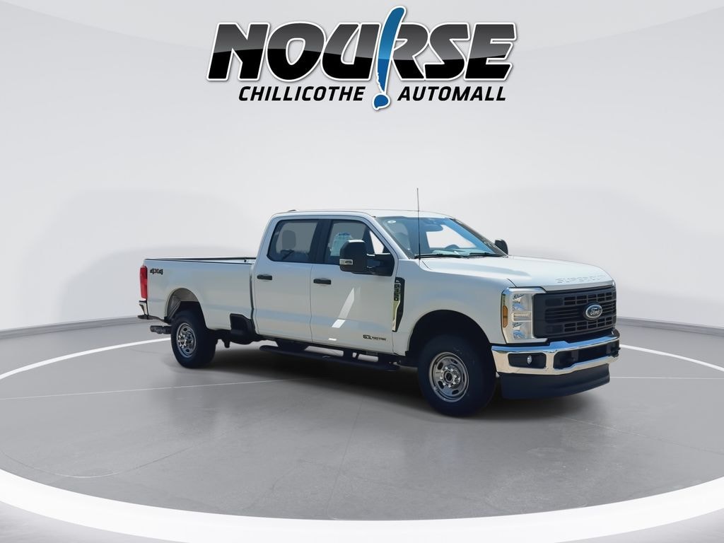 New 2026 Ford F-350 XL Truck Crew Cab