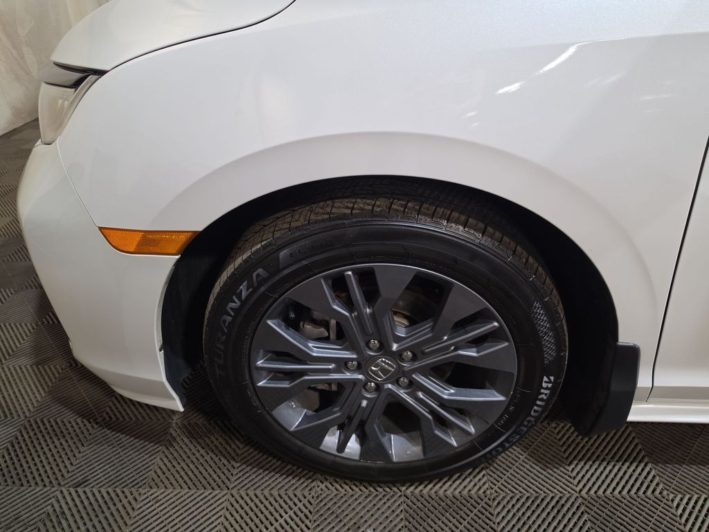 2025 Honda Odyssey Touring - Photo 19