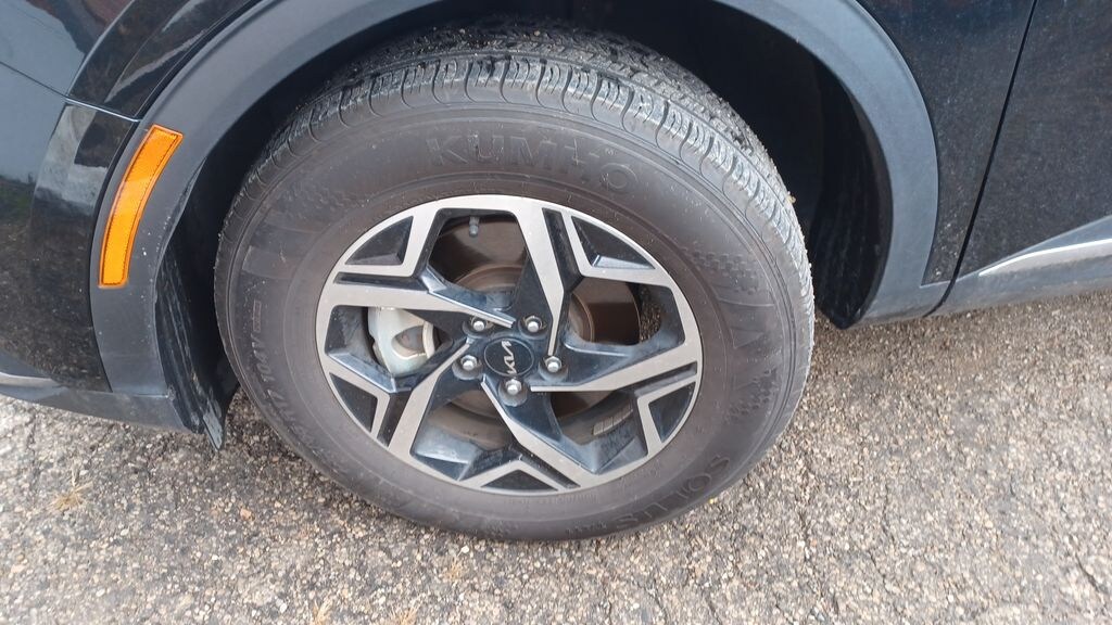 Used 2024 Kia Sportage LX SUV