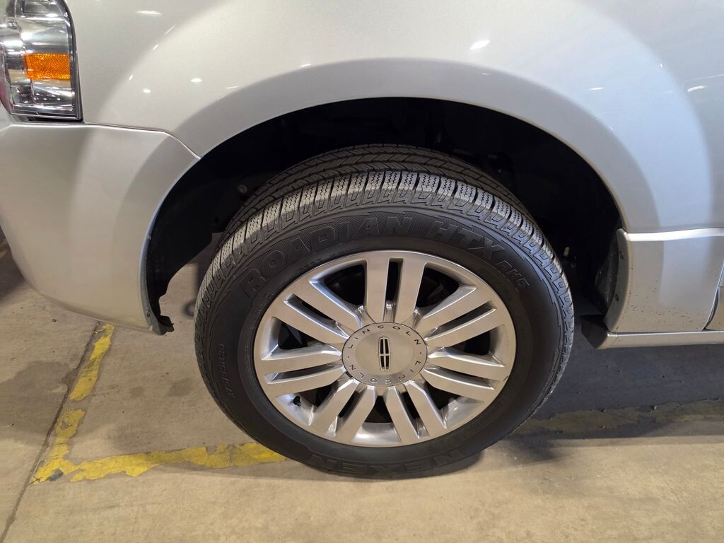 Used 2014 Lincoln Navigator Base SUV