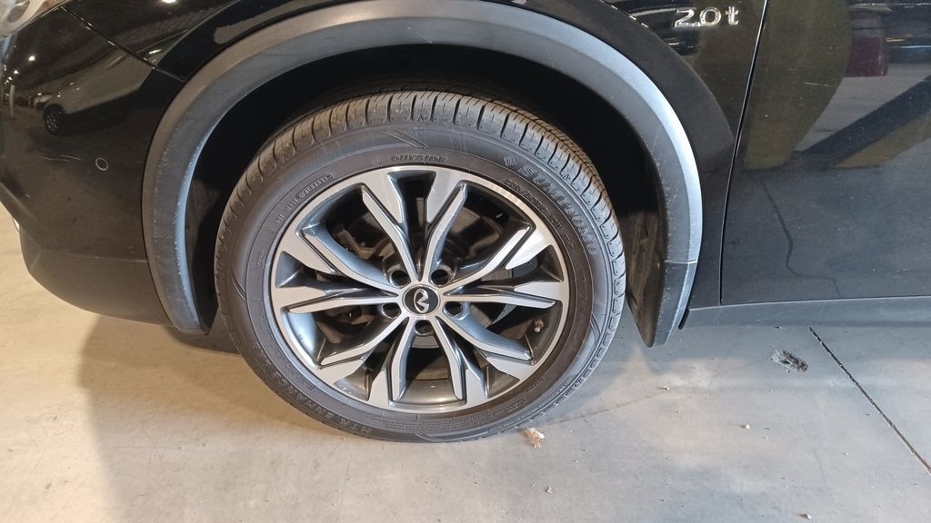 Used 2018 INFINITI QX30 Essential SUV