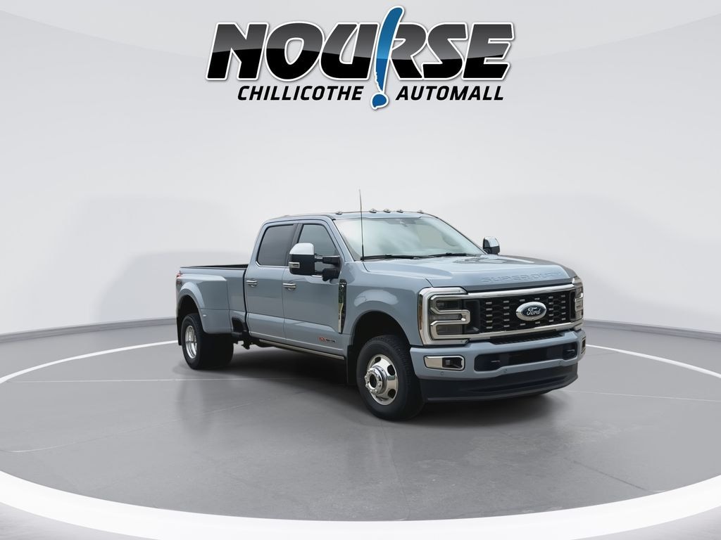 New 2026 Ford F-350 Platinum Truck Crew Cab