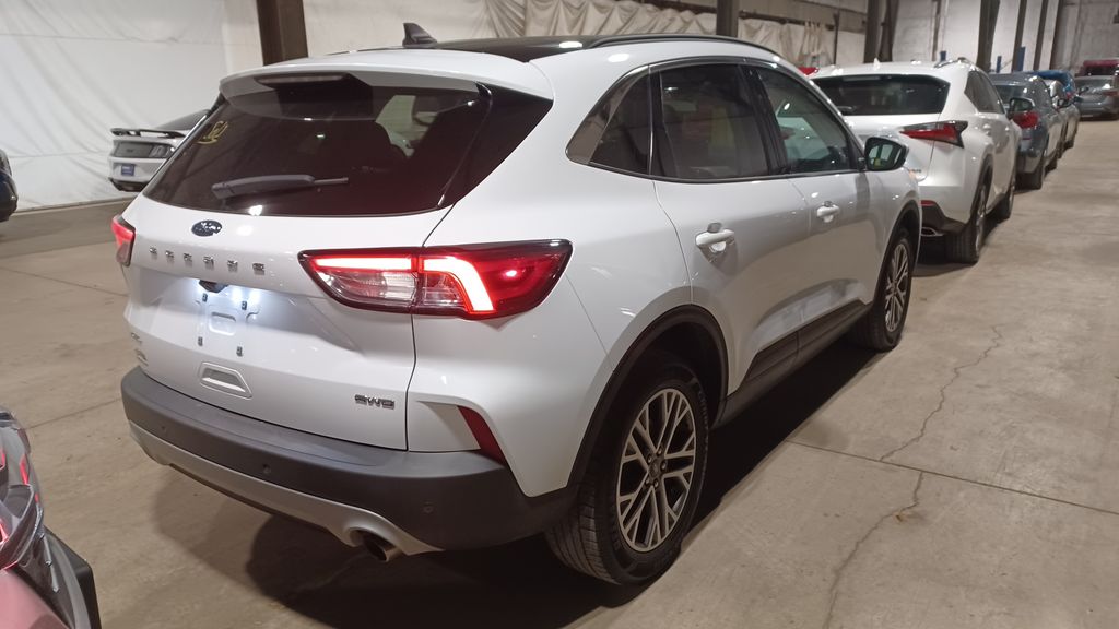 2021 Ford Escape SEL photo 2