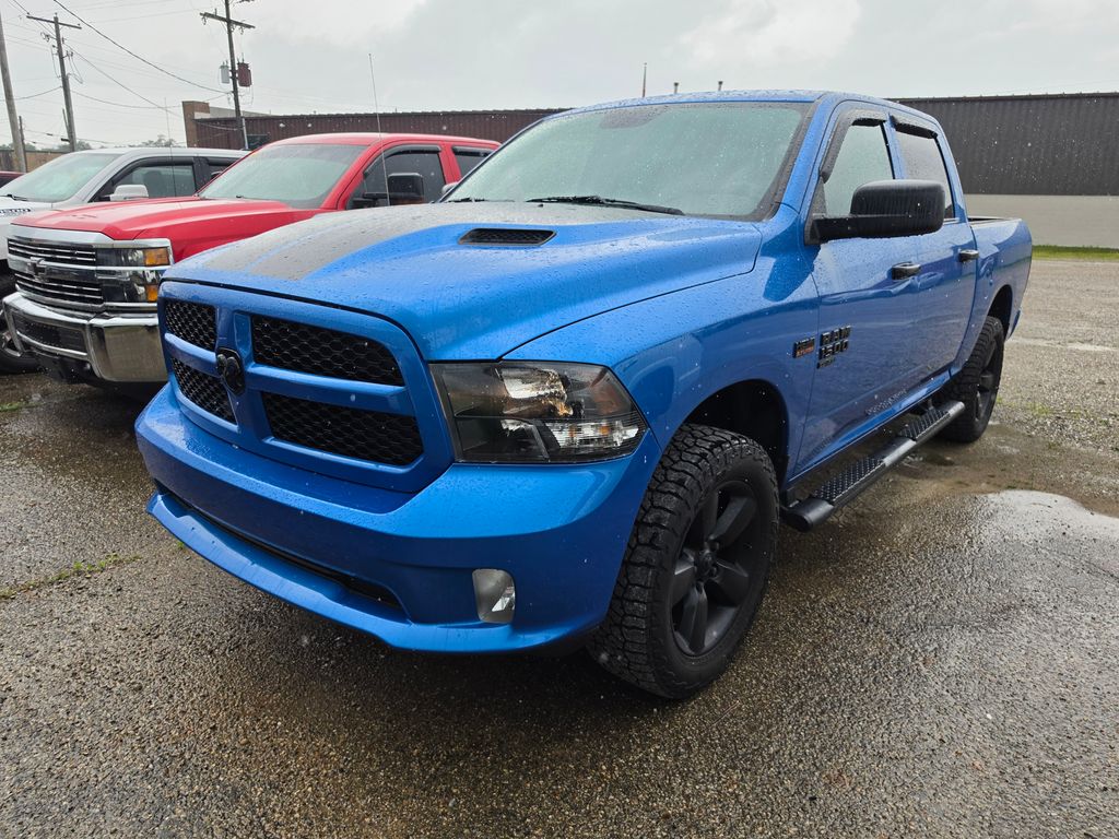 2019 RAM 1500 Classic Express Crew Cab 4x4 5'7's photo