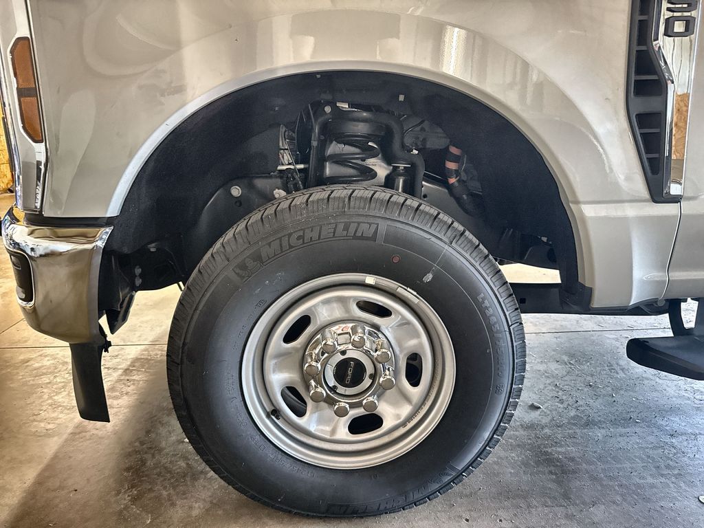 2026 Ford F-350 Super Duty XL - Photo 19