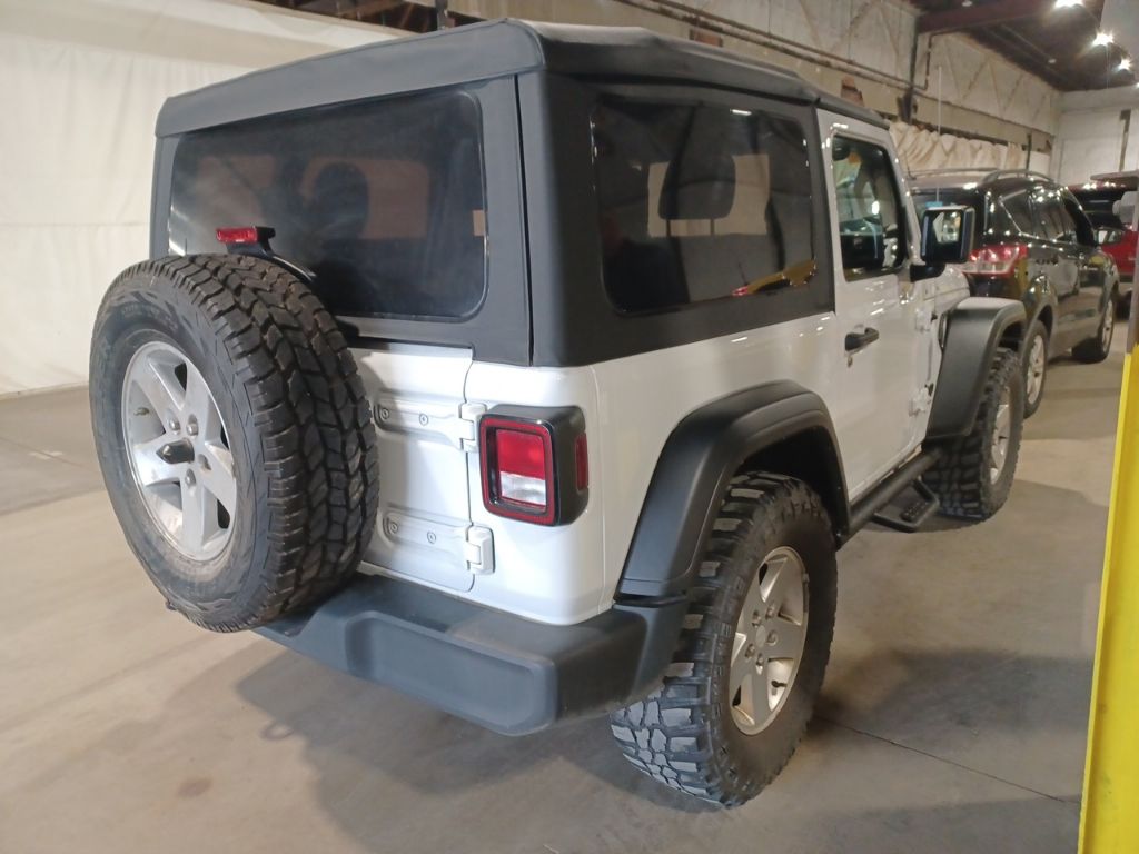 2022 Jeep Wrangler Sport photo 2