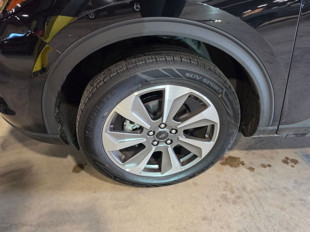 Used 2025 Ford Escape Platinum SUV