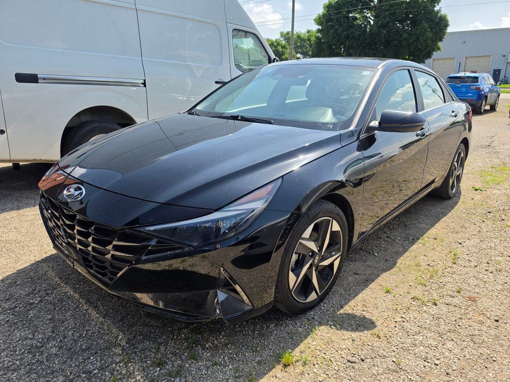 Used 2023 Hyundai Elantra Limited Sedan