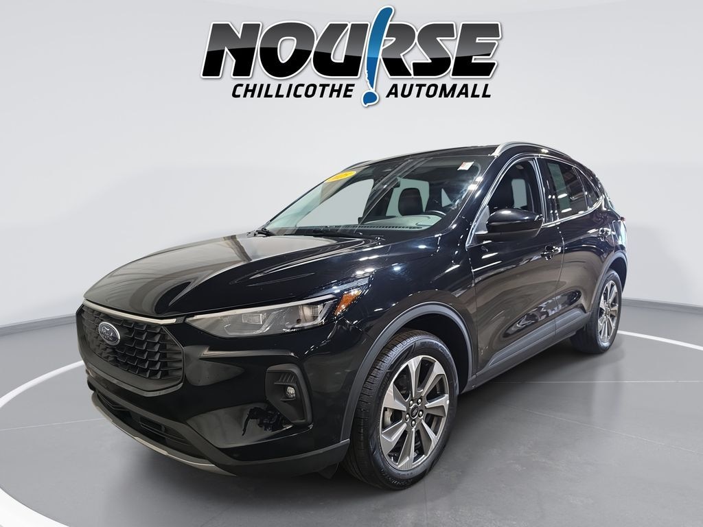 Used 2025 Ford Escape Platinum SUV