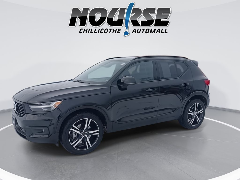 2022 Volvo XC40 R-Design - Photo 4