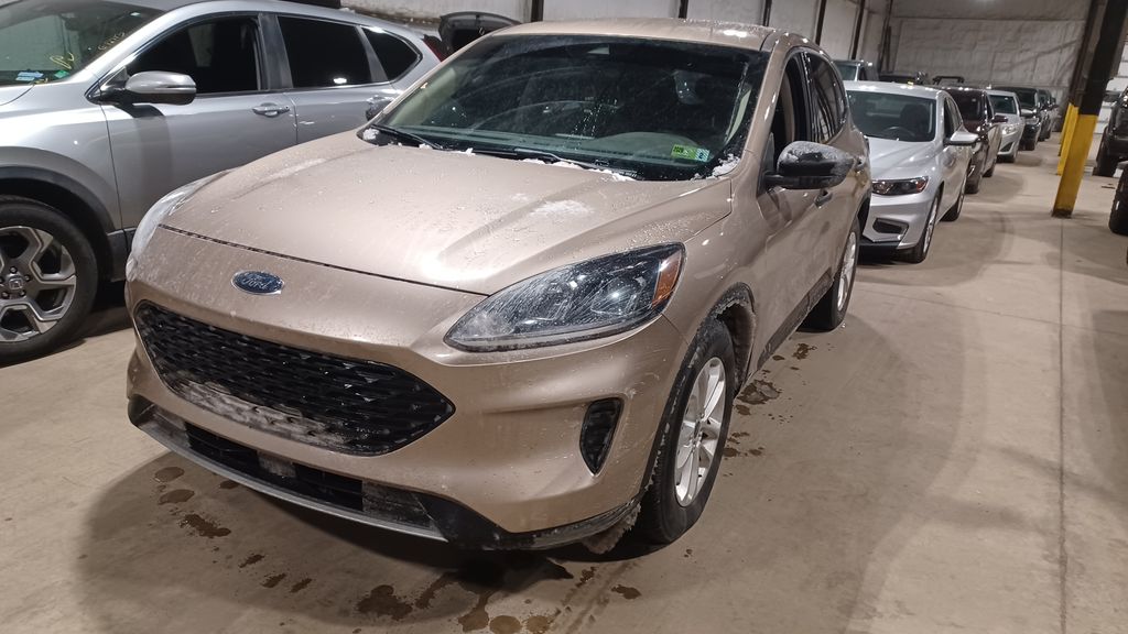 2020 Ford Escape S's photo