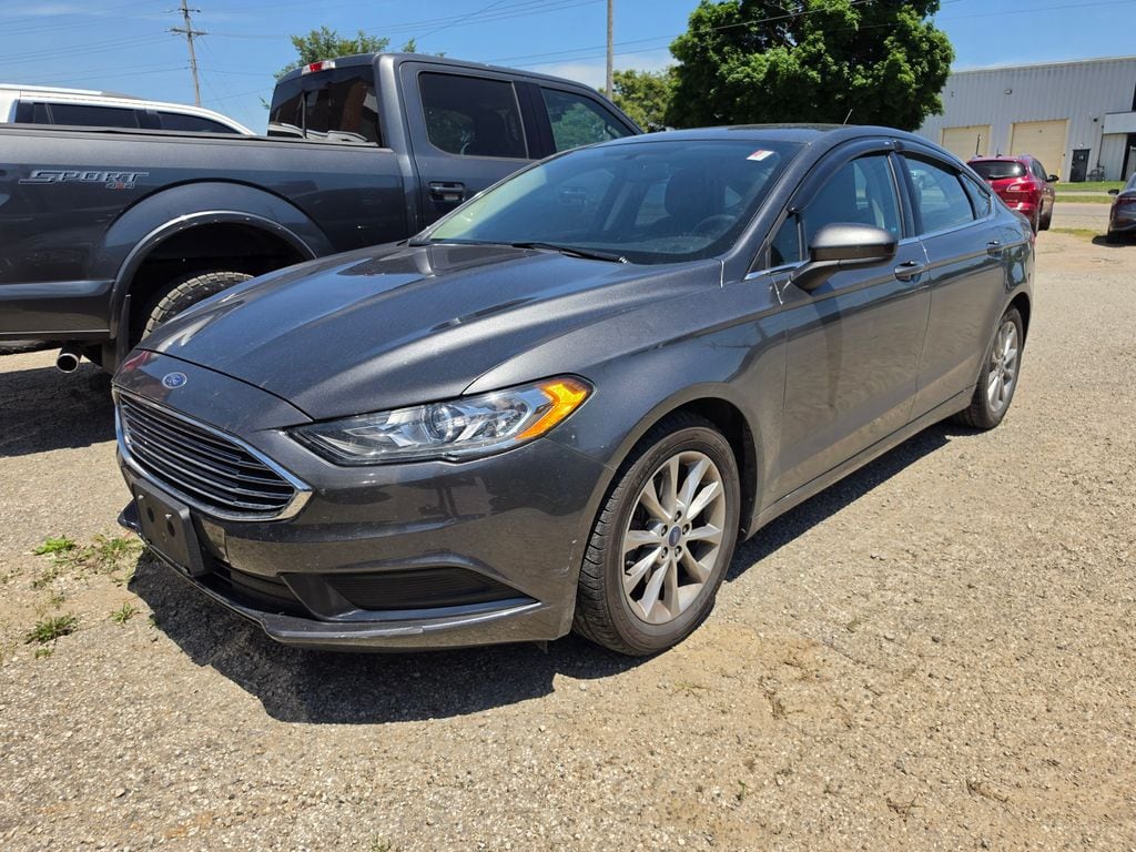 2017 Ford Fusion SE FWD's photo