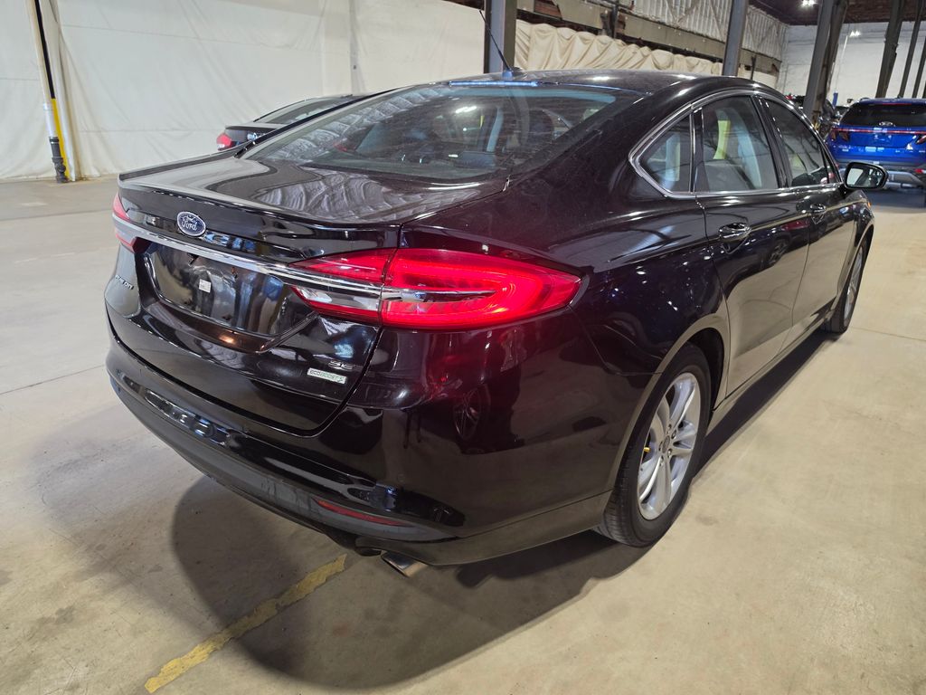 Used 2018 Ford Fusion SE with VIN 3FA6P0HD9JR256254 for sale in Chillicothe, OH