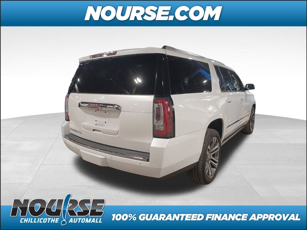 2017 Gmc Yukon XL Denali photo 2