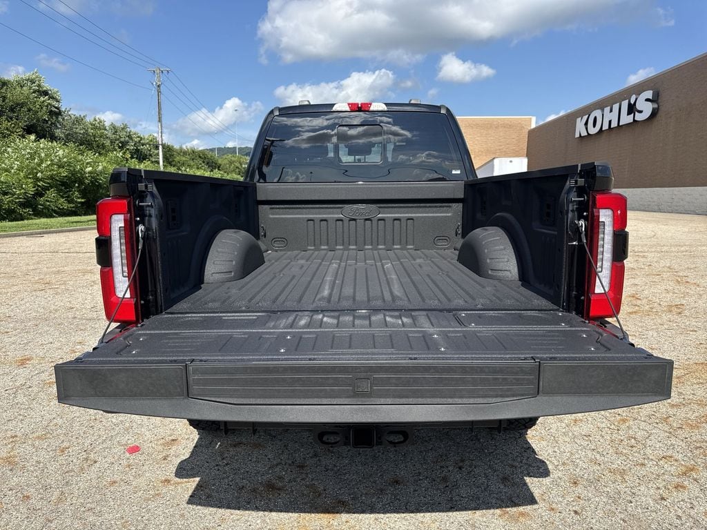2026 Ford F-350 Super Duty Platinum - Photo 21