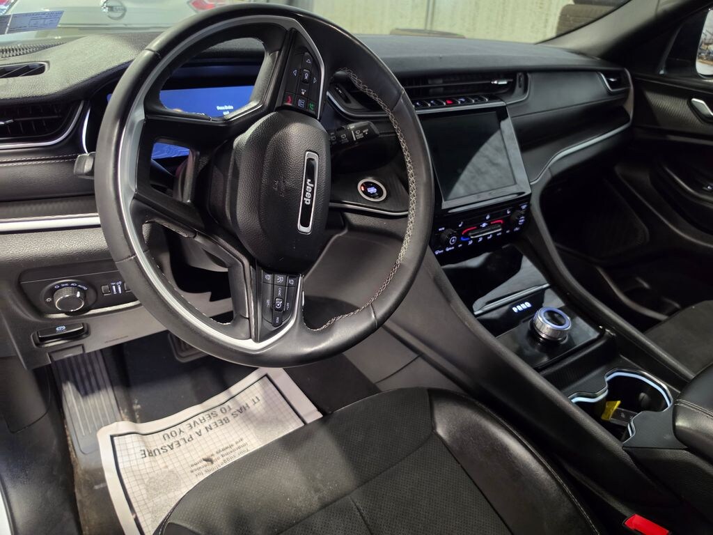Used 2024 Jeep Grand Cherokee L Altitude SUV