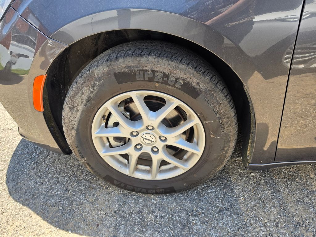 Used 2022 Chrysler Pacifica Touring L Minivan/Van