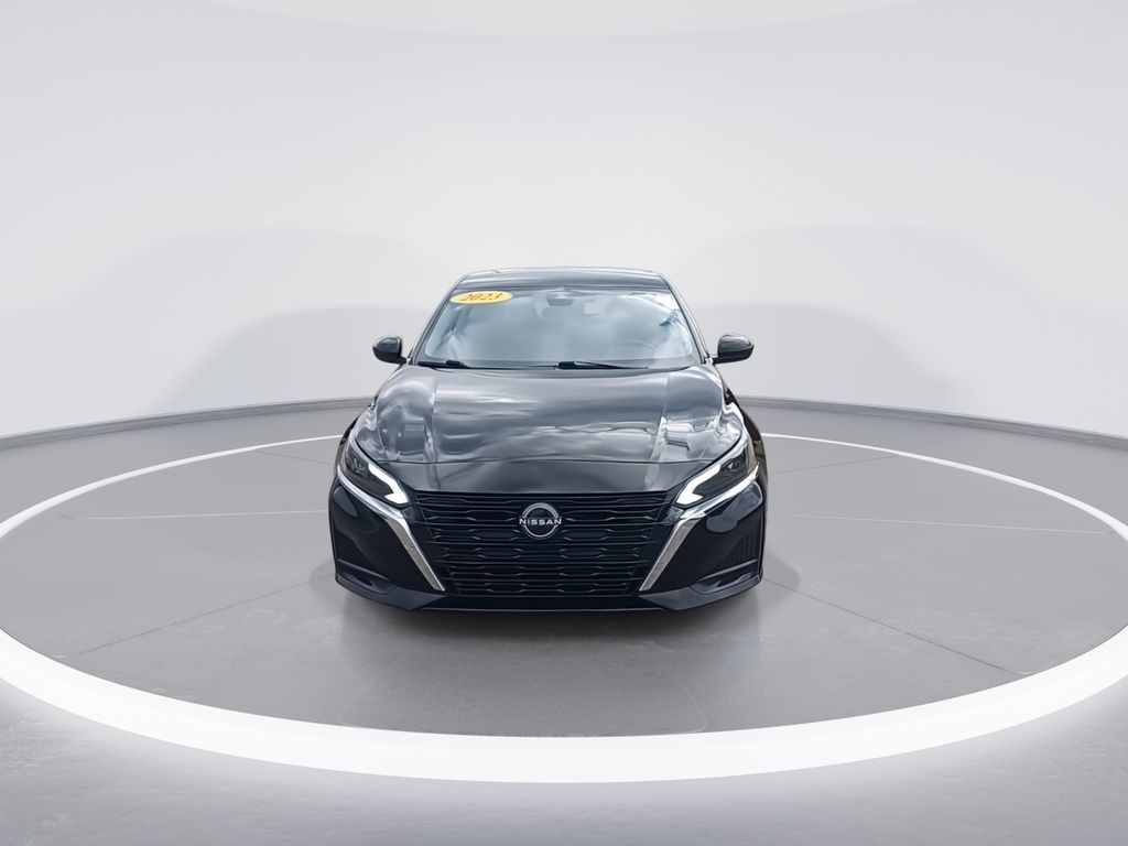 2023 Nissan Altima 2.5 SV photo 3