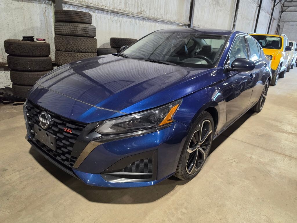 Used 2024 Nissan Altima 2.5 SR Sedan