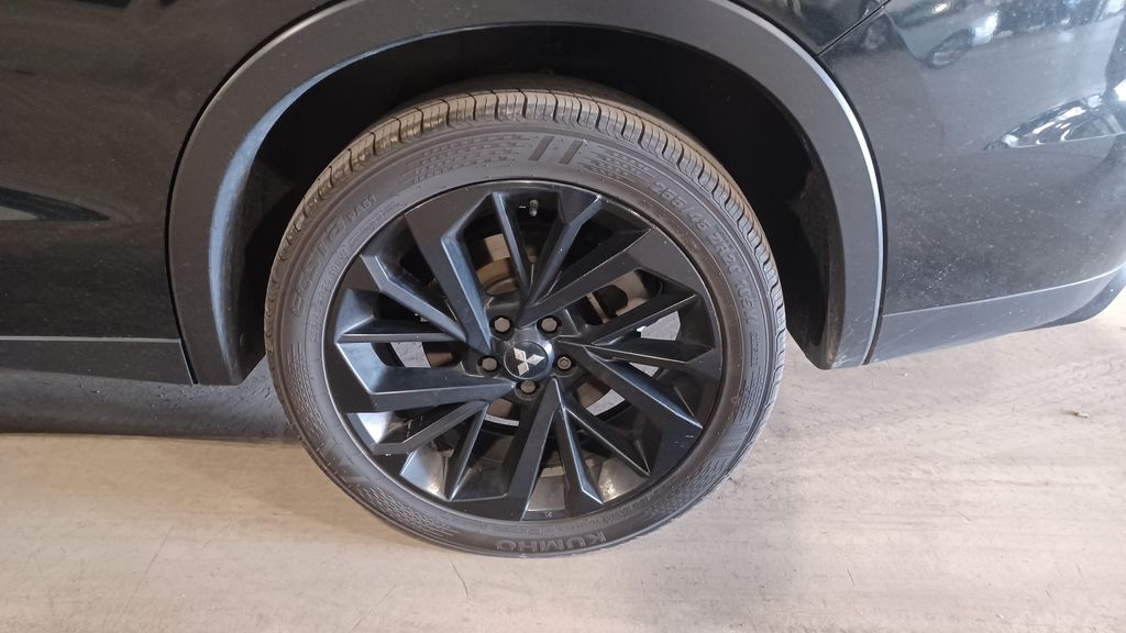 2023 Mitsubishi Outlander SE Black Edition photo 4